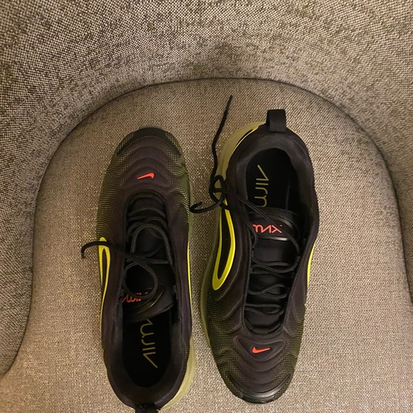 Women’s nike gym shoes, gently worn US10 - Picture 2 of 3